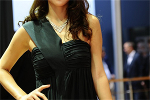 ＊＊The Aroma of Wine： Exploring Night Snack Bars＊＊